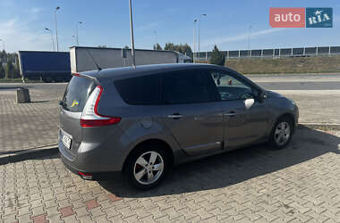 Минивэн Renault Megane Scenic 2009 в 