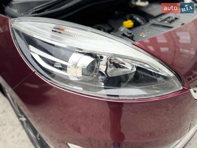 Минивэн Renault Megane Scenic 2013 в Киеве