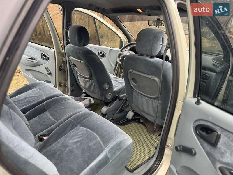 Минивэн Renault Megane Scenic 1999 в Золочеве