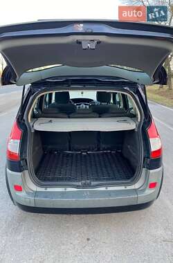 Мінівен Renault Megane Scenic 2006 в 