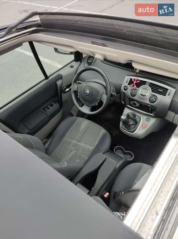 Мінівен Renault Megane Scenic 2005 в Запоріжжі