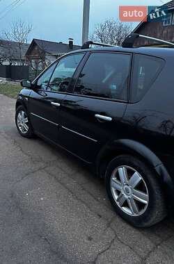 Минивэн Renault Megane Scenic 2004 в Коростене