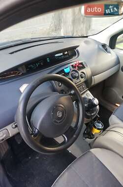 Минивэн Renault Megane Scenic 1999 в 