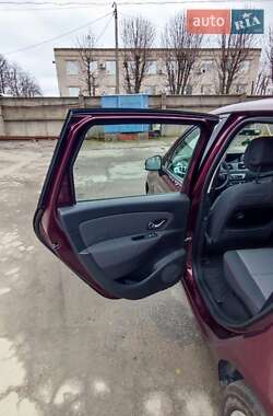 Минивэн Renault Megane Scenic 2012 в 