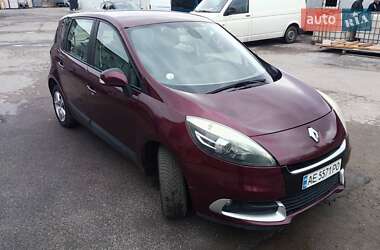 Минивэн Renault Megane Scenic 2012 в 