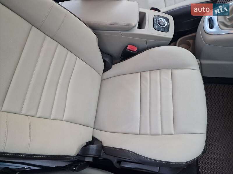 Мінівен Renault Megane Scenic 2013 в Житомирі