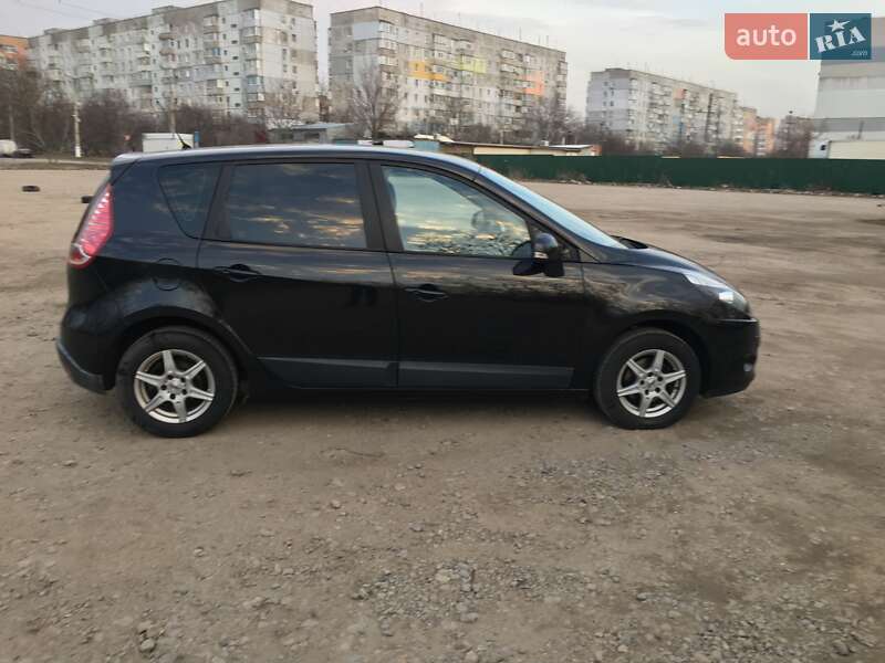 Минивэн Renault Megane Scenic 2010 в Кропивницком фото 5 Минивэн Renault Megane Scenic 2010 в Кропивницком