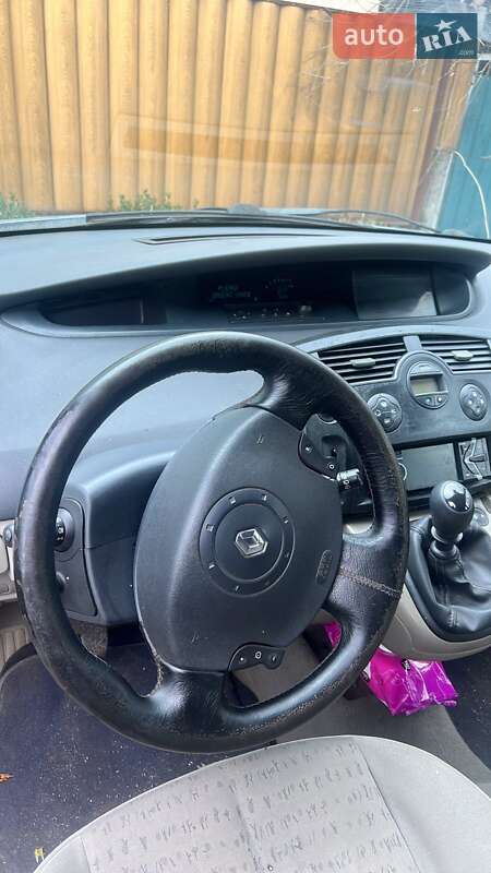 Мінівен Renault Megane Scenic 2004 в Кропивницькому