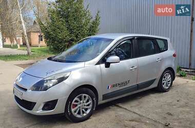 Минивэн Renault Megane Scenic 2009 в Долинской