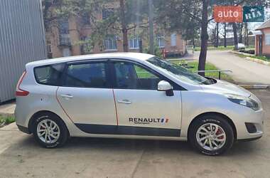 Мінівен Renault Megane Scenic 2009 в 