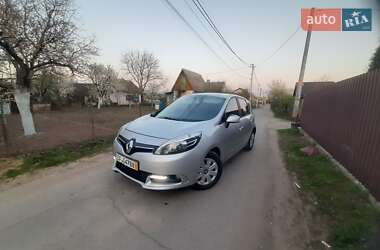 Минивэн Renault Megane Scenic 2013 в 
