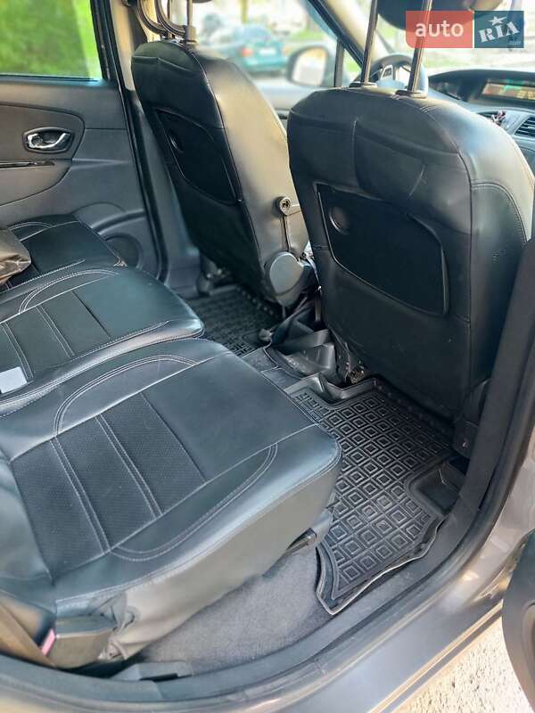 Минивэн Renault Megane Scenic 2012 в Львове