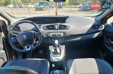 Минивэн Renault Megane Scenic 2014 в 