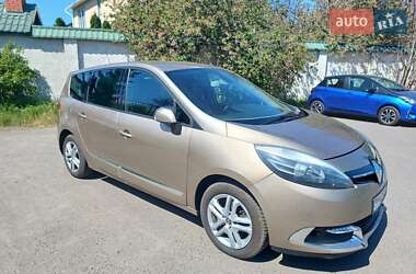 Минивэн Renault Megane Scenic 2014 в 