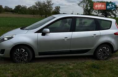 Мінівен Renault Megane Scenic 2009 в Тульчині