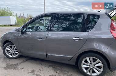 Мінівен Renault Megane Scenic 2011 в 