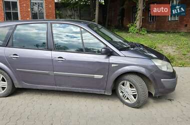 Минивэн Renault Megane Scenic 2004 в 