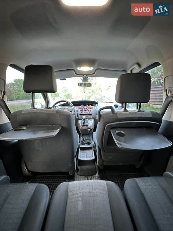 Минивэн Renault Megane Scenic 2006 в Коростене фото 6 Минивэн Renault Megane Scenic 2006 в Коростене