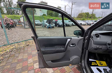 Минивэн Renault Megane Scenic 2005 в 