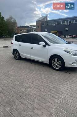 Мінівен Renault Megane Scenic 2010 в Дніпрі