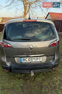 Мінівен Renault Megane Scenic 2012 в 