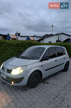 Минивэн Renault Megane Scenic 2004 в 