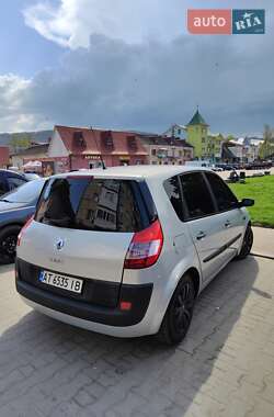 Минивэн Renault Megane Scenic 2004 в 