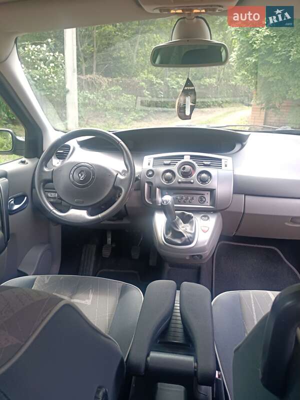 Мінівен Renault Megane Scenic 2003 в Кам'янському