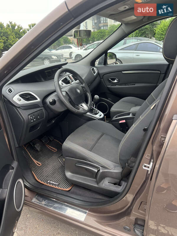 Минивэн Renault Megane Scenic 2010 в Киеве