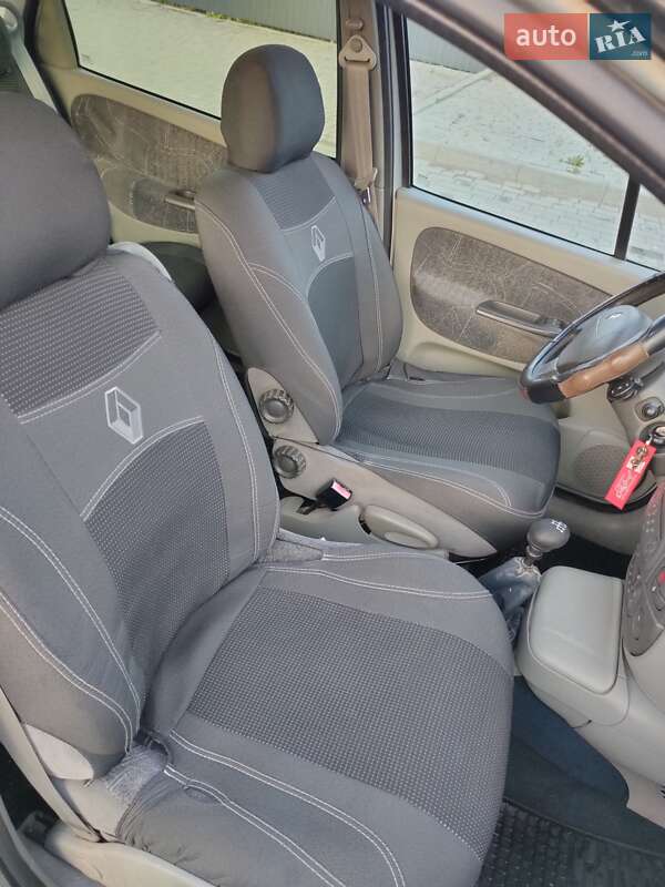 Мінівен Renault Megane Scenic 2000 в Кам'янець-Подільському