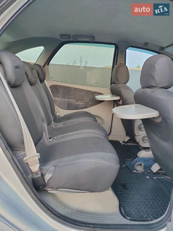 Мінівен Renault Megane Scenic 2000 в Кам'янець-Подільському