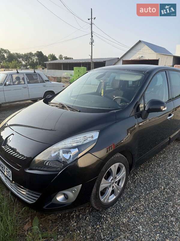 Минивэн Renault Megane Scenic 2010 в Черновцах