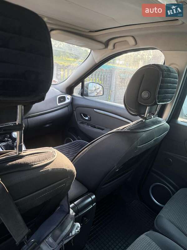 Минивэн Renault Megane Scenic 2010 в Черновцах