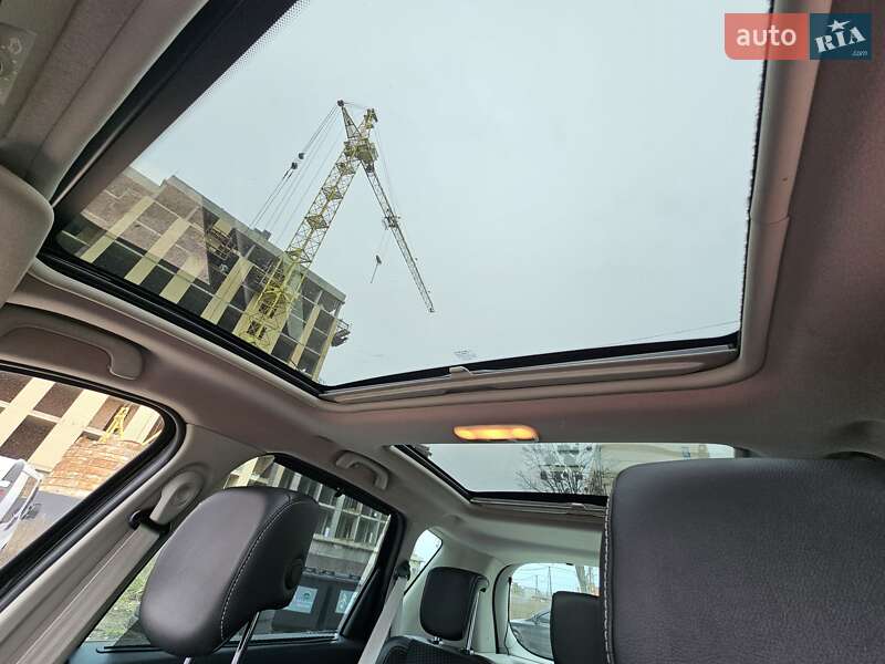 Минивэн Renault Megane Scenic 2015 в Черновцах