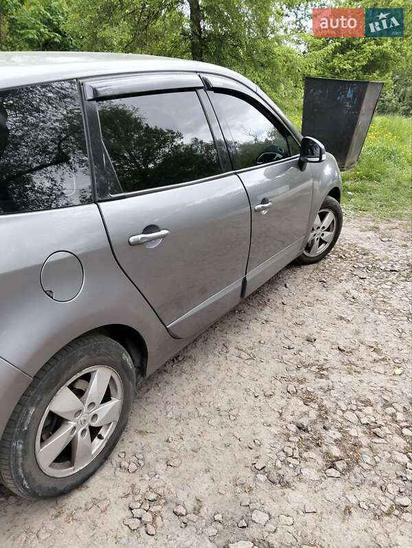 Минивэн Renault Megane Scenic 2010 в Чернигове