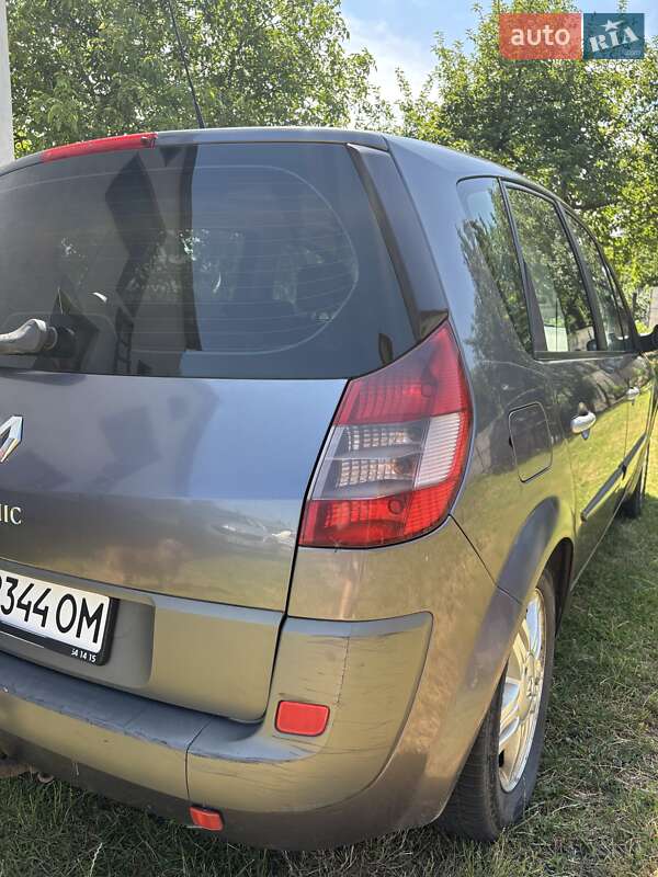 Мінівен Renault Megane Scenic 2003 в Рава-Руській