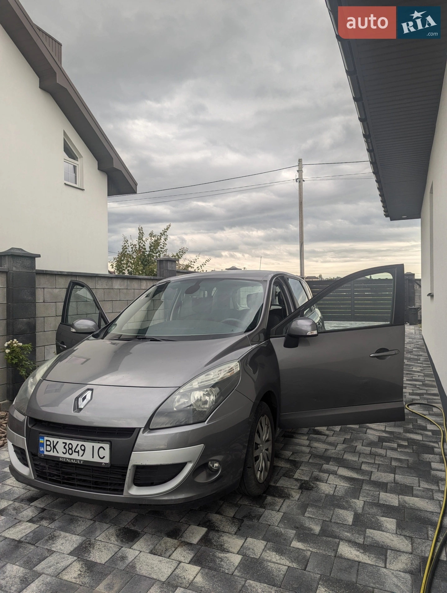 2010 Renault Scenic - мініатюра 3