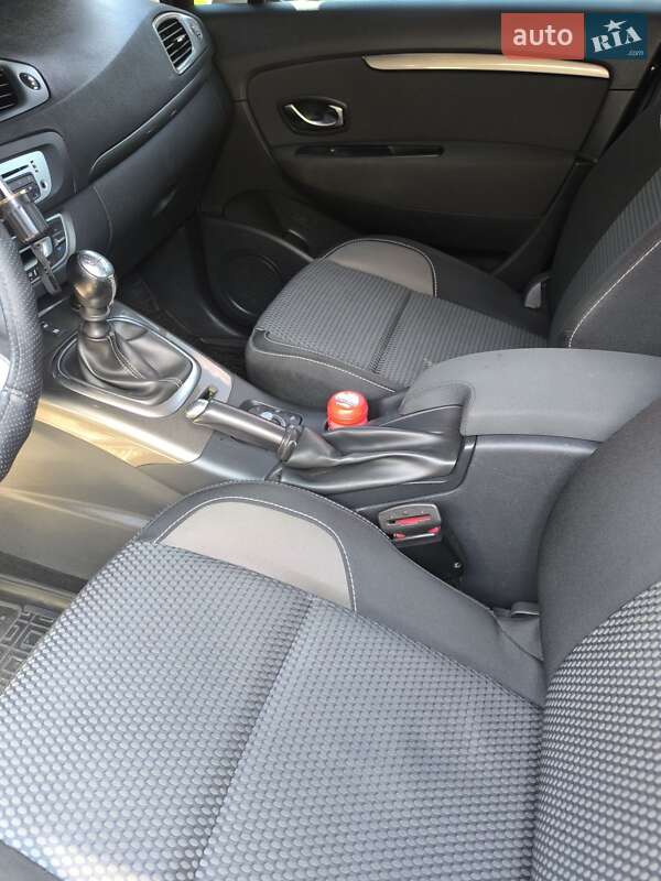 Минивэн Renault Megane Scenic 2013 в Виннице