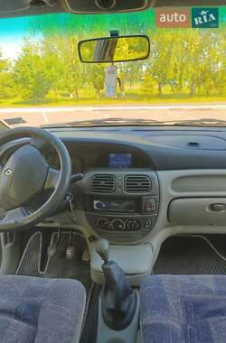 Минивэн Renault Megane Scenic 1999 в 