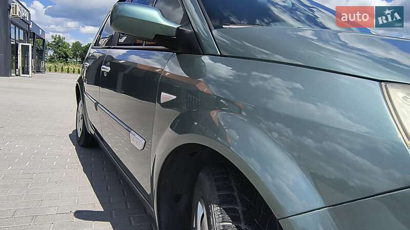 Минивэн Renault Megane Scenic 2005 в Золочеве