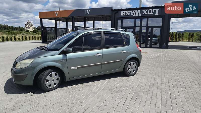 Минивэн Renault Megane Scenic 2005 в Золочеве