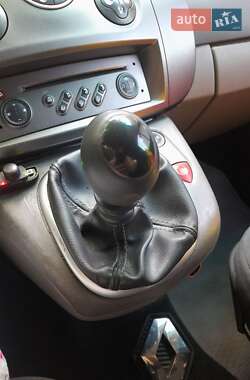 Седан Renault Megane Scenic 2005 в 