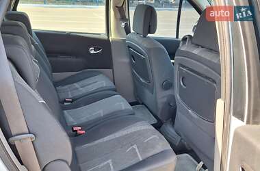 Седан Renault Megane Scenic 2005 в 
