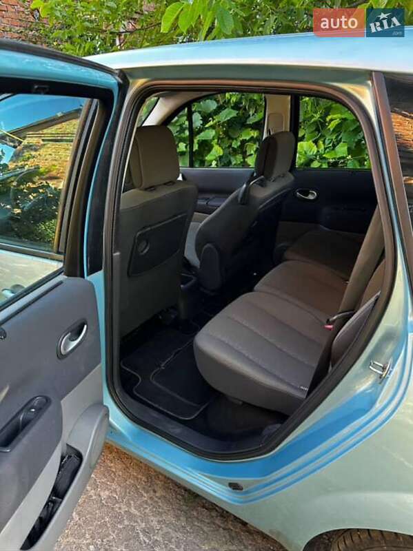 Минивэн Renault Megane Scenic 2008 в Ровно