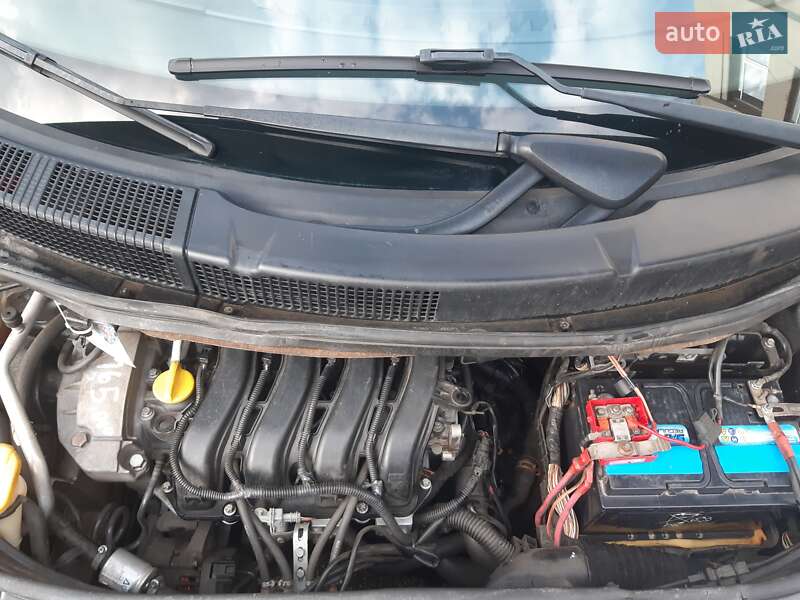 Минивэн Renault Megane Scenic 2007 в Костополе