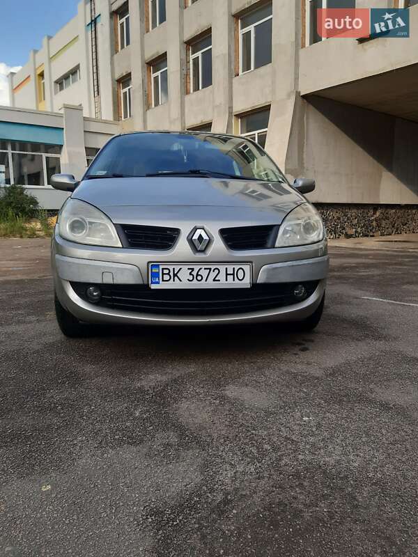 Минивэн Renault Megane Scenic 2007 в Костополе