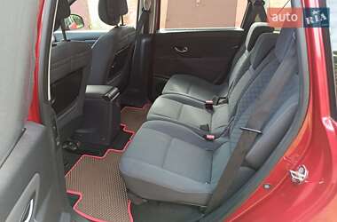 Минивэн Renault Megane Scenic 2010 в 