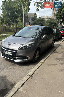Минивэн Renault Megane Scenic 2012 в Новояворовске