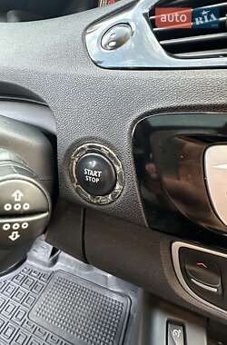 Минивэн Renault Megane Scenic 2012 в 