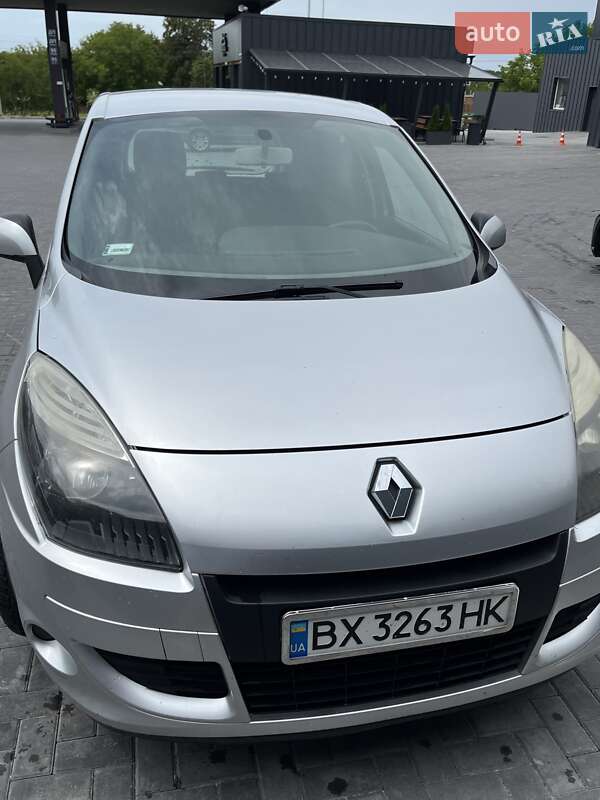 Минивэн Renault Megane Scenic 2011 в Каменец-Подольском